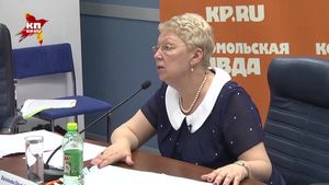 Экзамен на дому. троих нужно убрать