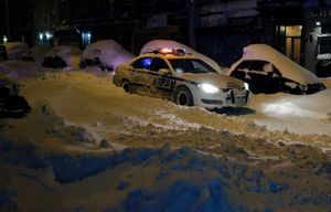 Как откопать машину в снегу