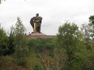 Мал мала круче