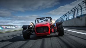 Столичный автосалон либо атака китайских клонов