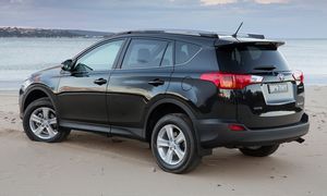 Тоета rav4 либо